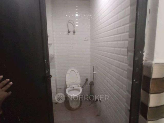 1 RK Flat In Stand Alone Building for Rent In Sector 63a