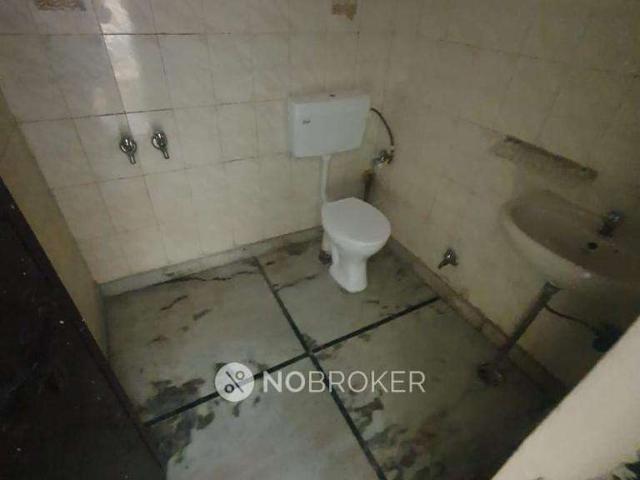 1 RK Flat In Standalond Building for Rent In Vikaspuri