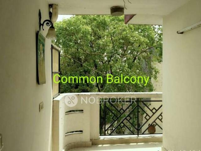 1 RK Flat In Standalone Bldng for Rent In Lajpat Nagar
