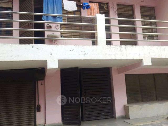 1 RK Flat In Standalone Building for Rent In Raj Nagar Ext