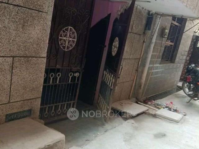 1 RK Flat In Standalone Building for Rent In Sector 102