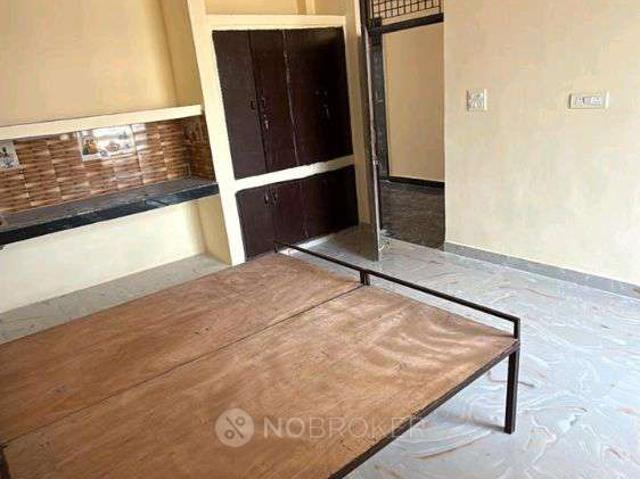 1 RK Flat In Standalone Building for Rent In Sector 35