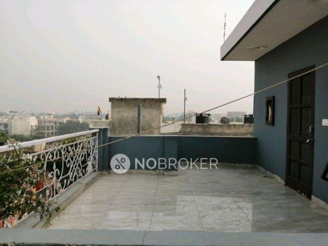 1 RK Flat In Standalone Building for Rent In Sector 40