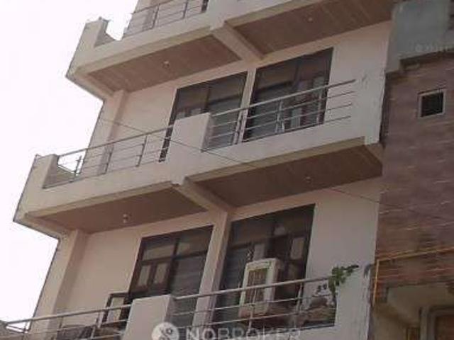1 RK Flat In Standalone Building for Rent In Sector 73