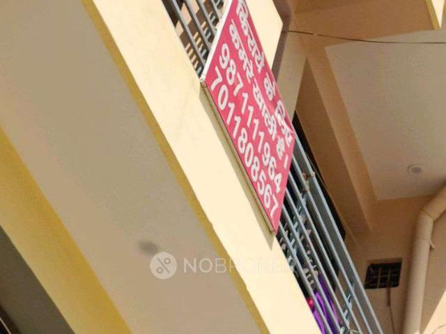 1 RK Flat In Standalone Building for Rent In Sector 73