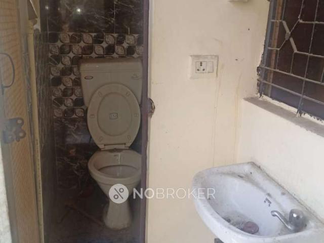 1 RK Flat In Standalone Building for Rent In Shakarpur