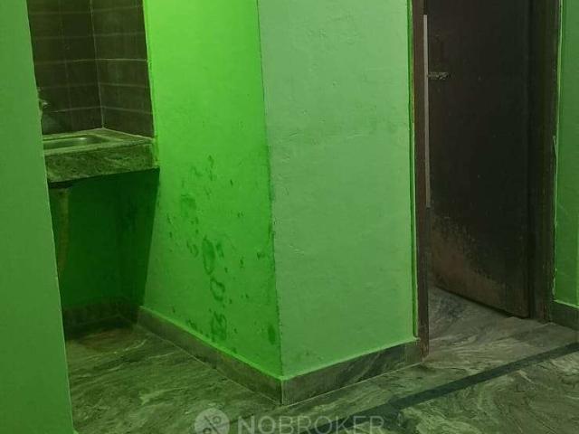1 RK Flat In Standlone Building for Rent In Sector 44