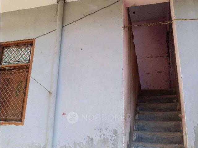 1 RK Flat In Standlone Building for Rent In Sector 73