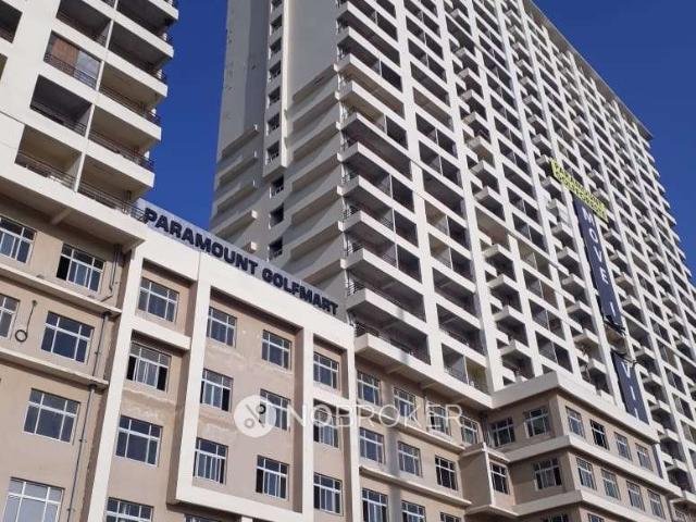 1 RK Flat In Paramount Golf Foreste For Sale In Sector Zeta 1
