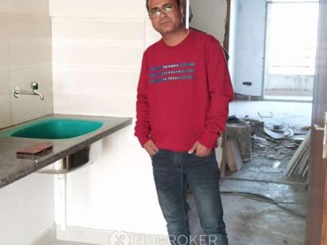 1 RK Flat In Paramount Golf Foreste Studio for Rent In Sector Zeta I