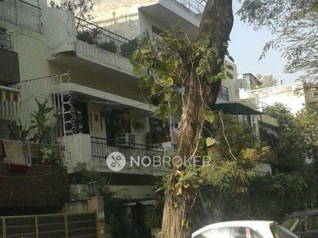 1 RK Flat In Rwa Sarvodaya Enclave for Rent In Adchini