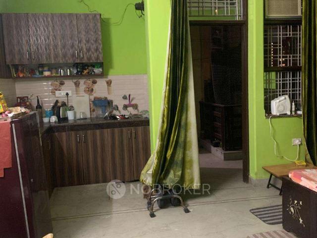1 RK Flat In Rwa Sector 30 for Rent In Sector 30