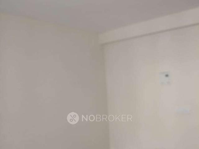 1 RK Flat In Wave Hitech City for Rent In Sector 5