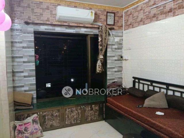 1 RK Flat In Tarun Bharat Chs For Sale In Santacruz East
