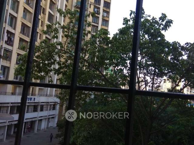 1 RK Flat In Vasant Valley Complex For Sale In Malad East