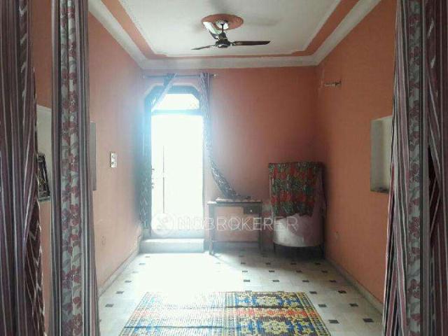 1 RK For Sale In Sector 105
