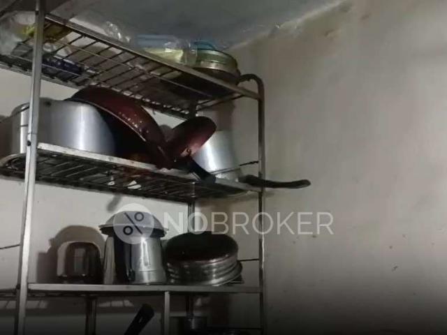 1 RK House for Lease In Malad East