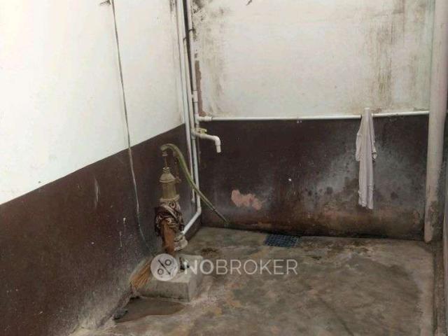 1 RK House for Rent In Muradnagar