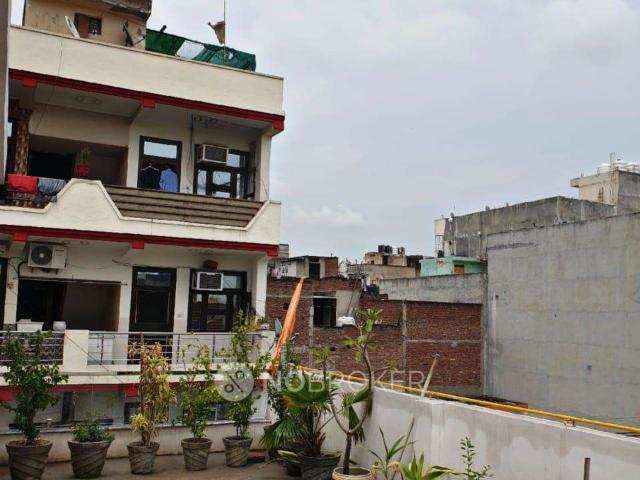 1 RK House for Rent In Mahindra Enclave