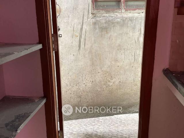 1 RK House for Rent In Medavakkam