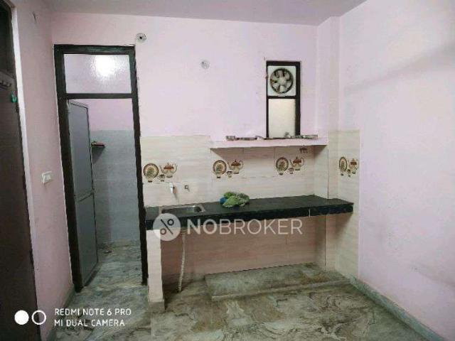 1 RK House for Rent In Model Town