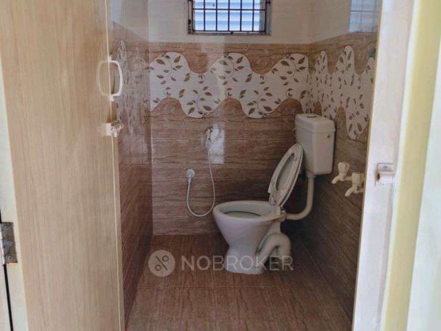 1 RK House for Rent In No 549, 564, Pulidevan St, Near Heri