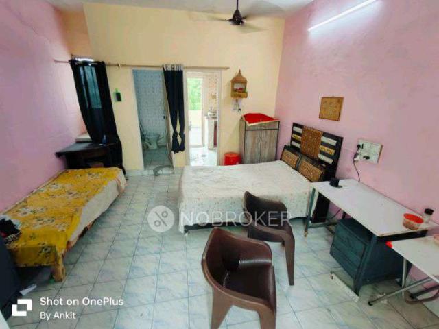 1 RK House for Rent In Noida Sector 37