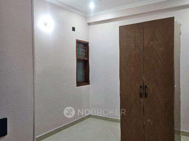 1 RK House for Rent In Apollo Pharmacy Vasundhara Sector 13