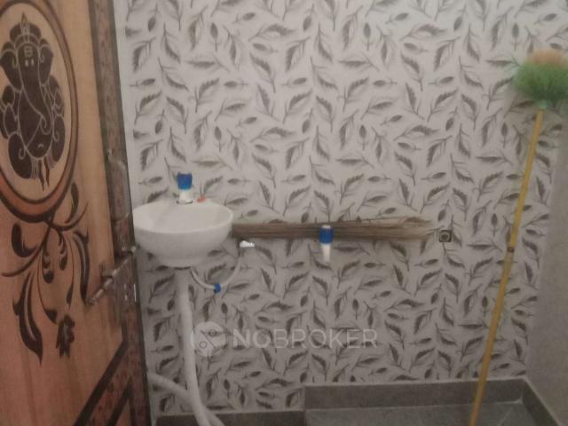 1 RK House for Rent In Baljit Nagar