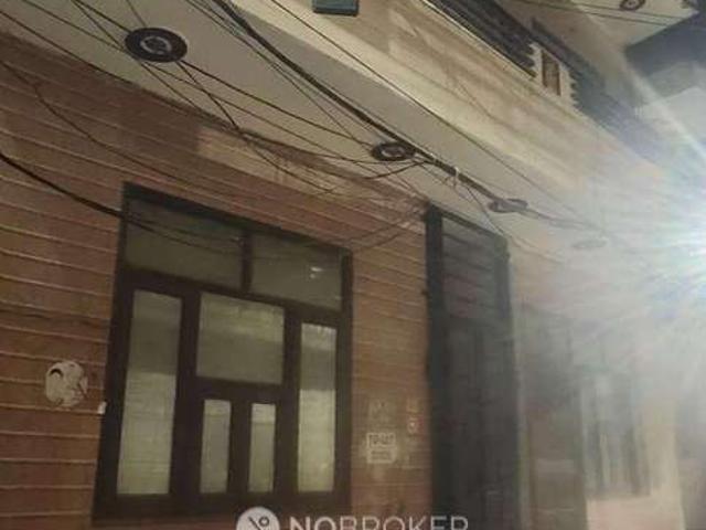 1 RK House for Rent In Banjara Hills