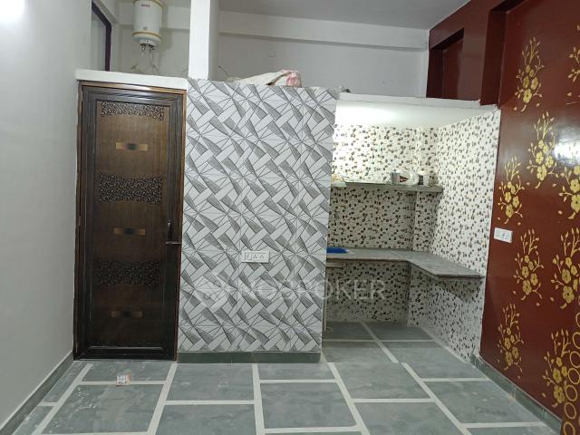 1 RK House for Rent In Basai Dara Pur