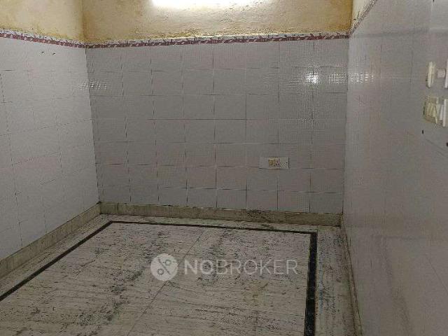 1 RK House for Rent In Gtb Nagar