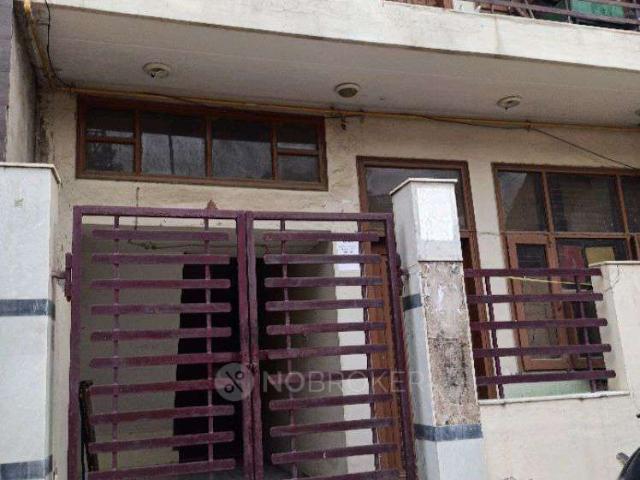 1 RK House for Rent In Gamma 2