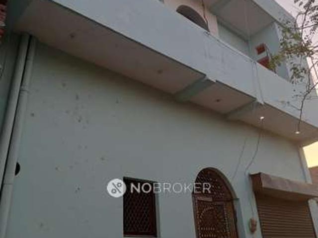 1 RK House for Rent In Gaur City 1 Noida Extension