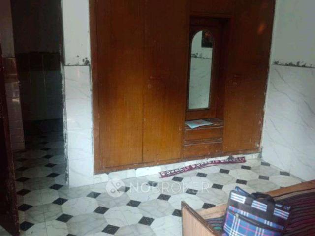 1 RK House for Rent In H Block Market