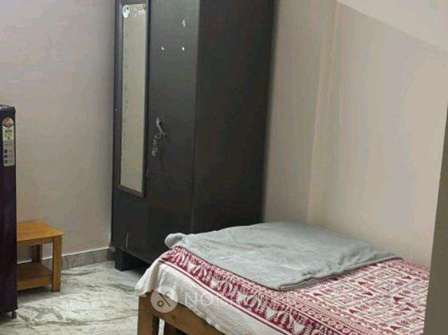 1 RK House for Rent In Halasuru