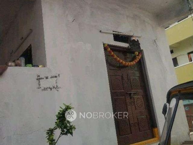 1 RK House for Rent In Hi tech City