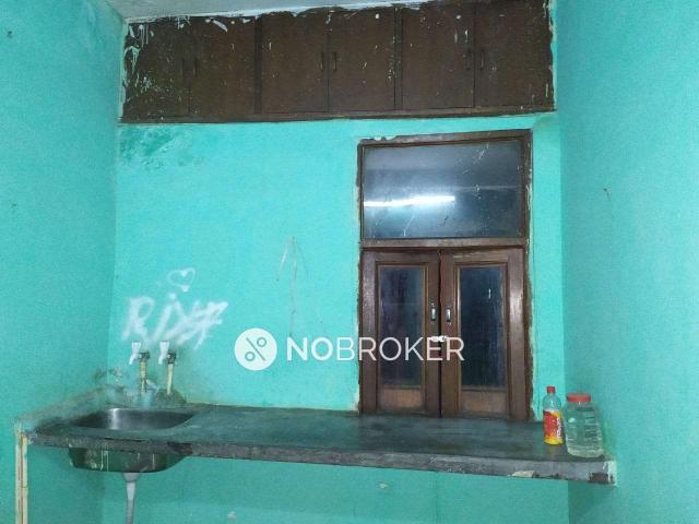 1 RK House for Rent In Karol Bagh