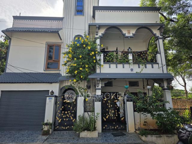 1 RK House for Rent In Karkhana