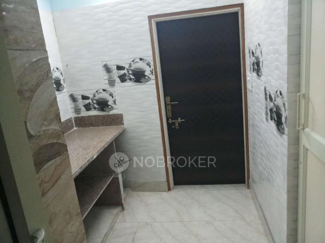 1 RK House for Rent In Punjabi Bagh