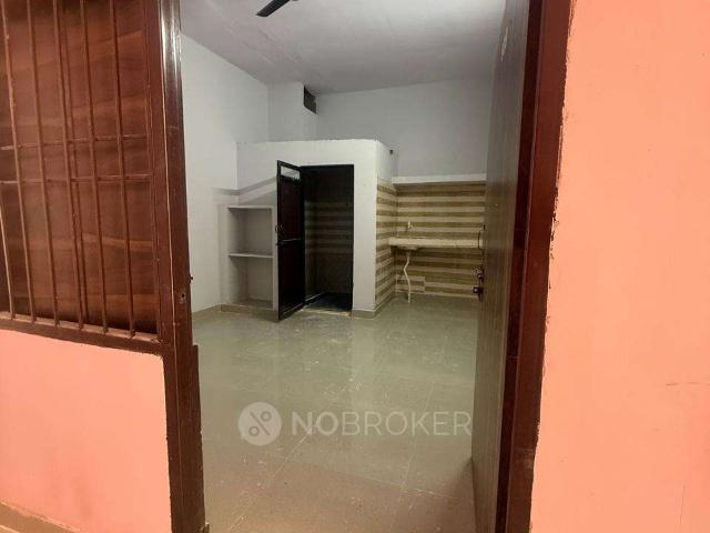 1 RK House for Rent In Patwari