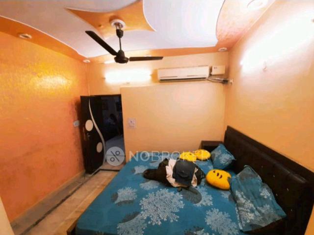 1 RK House for Rent In Pitampura