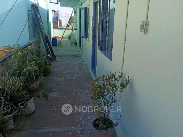1 RK House for Rent In Porur