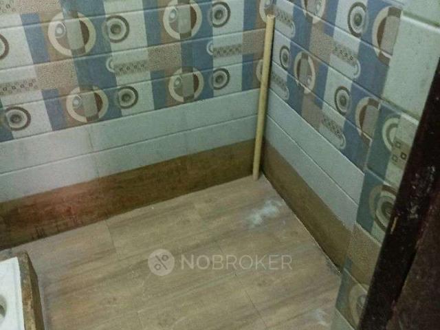 1 RK House for Rent In Swarnapuri