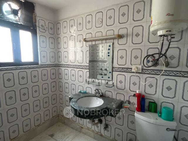 1 RK House for Rent In Sector 40