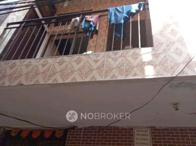 1 RK House for Rent In Sector 44