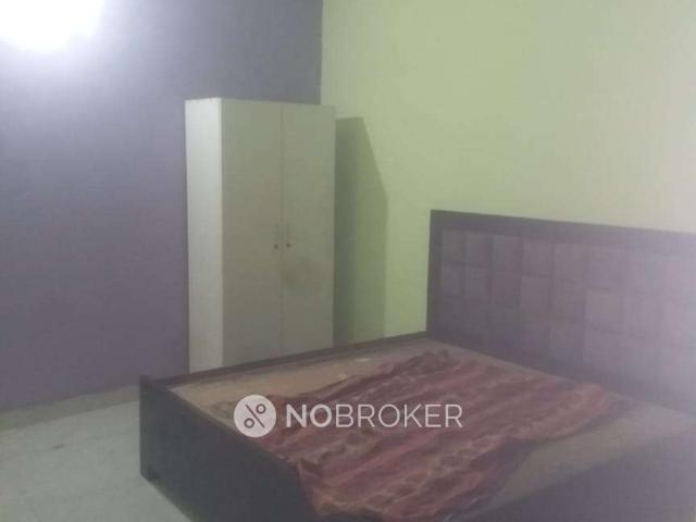 1 RK House for Rent In Sector 44