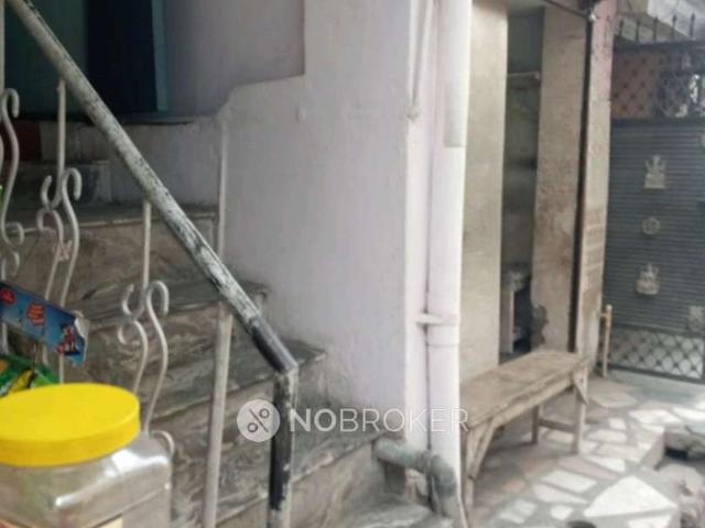 1 RK House for Rent In Sector 44
