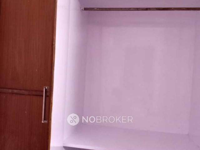 1 RK House for Rent In Sector 44
