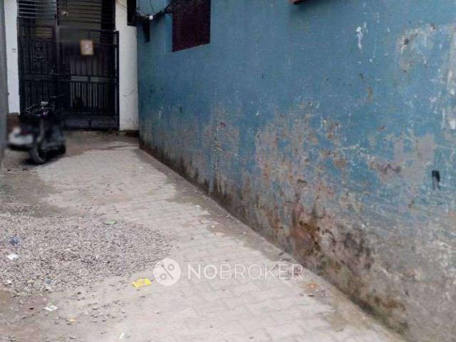 1 RK House for Rent In Sector 45